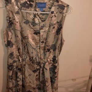 Pretty decorative top